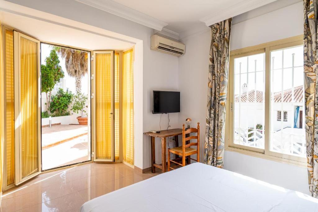 Casa Ole In Torre Del Mar Exterior photo